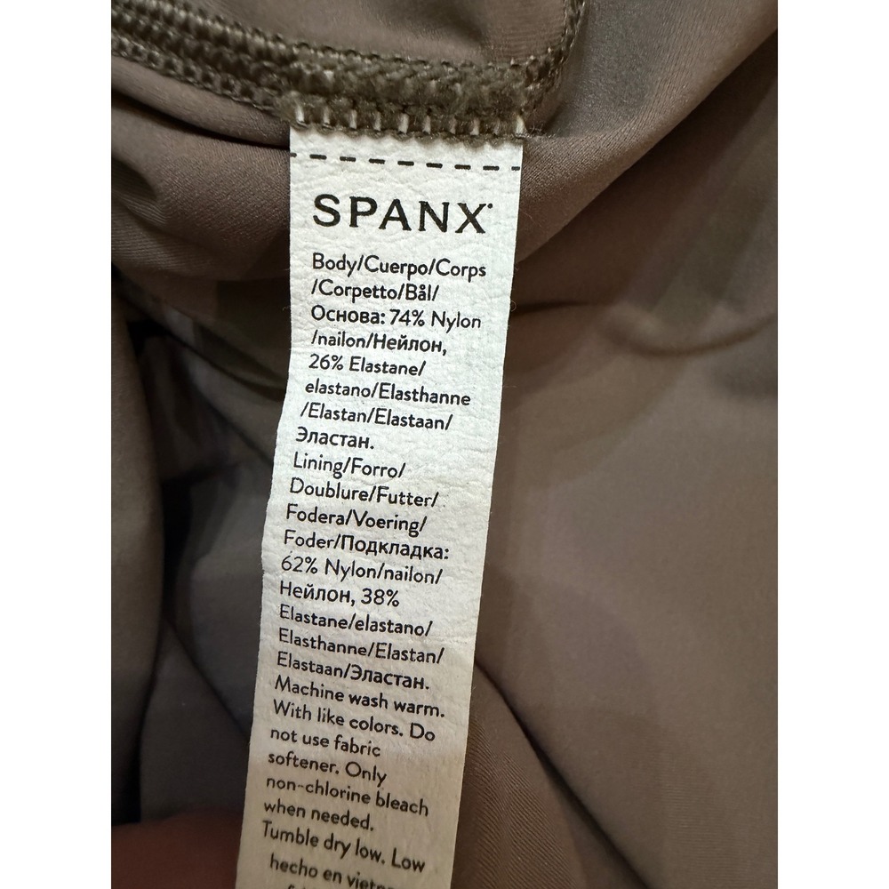 Spanx Active Tops Ribbed Mock Neck Tank Mauve Brown Sleeveless Crop Top Medium - Picture 5 of 5